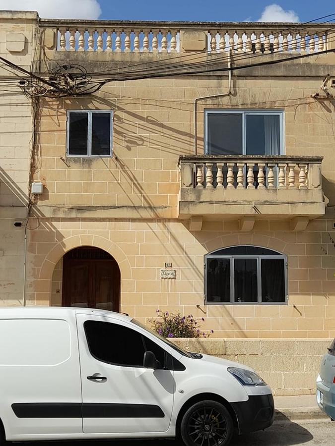 Dynesty B&B Birżebbuġa Екстериор снимка